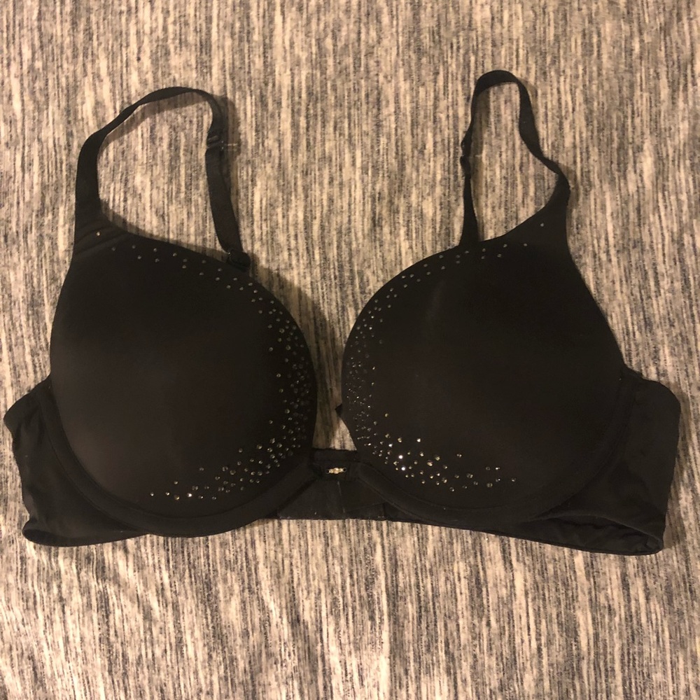 Black Victoria’s Secret Bra